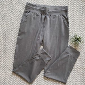 AE • Light Gray Wear Everywhere Joggers